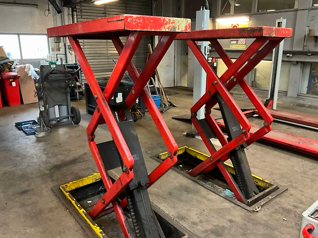 Hydraulische schaarhefbrug - afbeelding 3 van  7