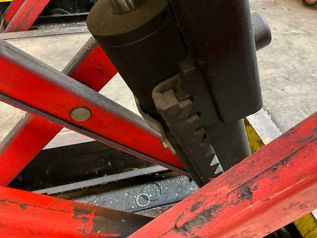 Hydraulische schaarhefbrug - afbeelding 5 van  7