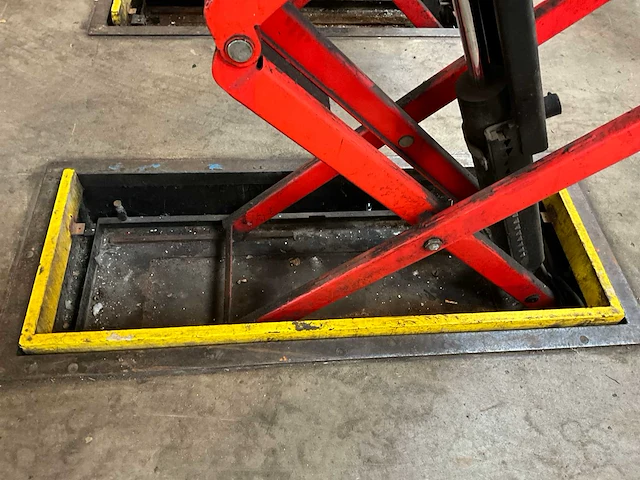 Hydraulische schaarhefbrug - afbeelding 9 van  11