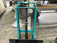 Hydraulische stapelaar - afbeelding 4 van  5