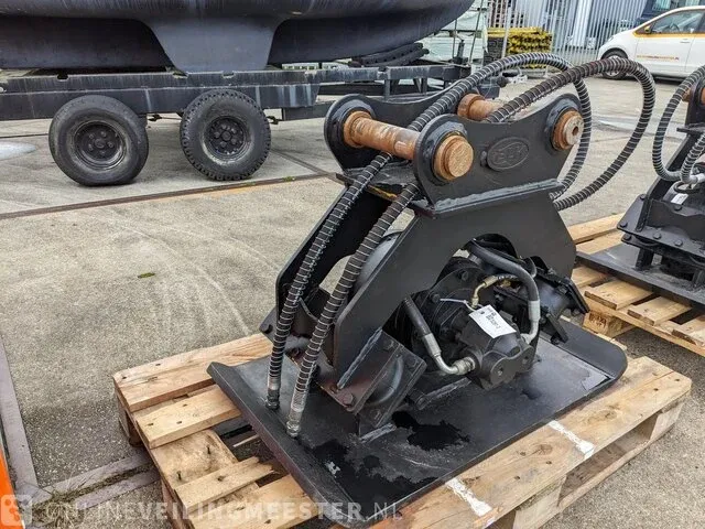 Hydraulische trilblok blk 04, zwart, bouwjaar 2023 - afbeelding 4 van  10
