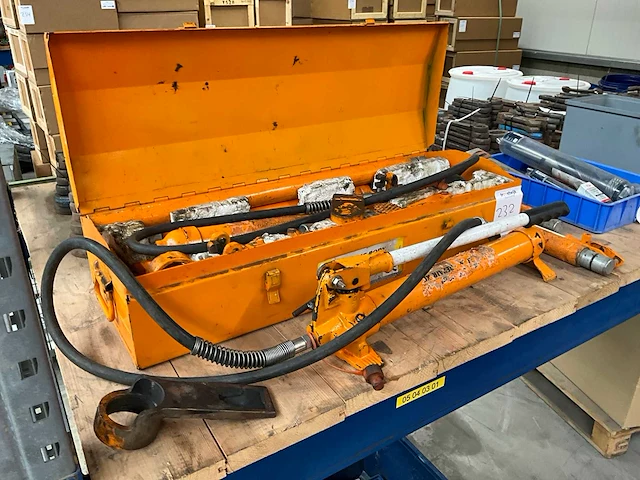 Hydraulische uitdeuk/trekset - afbeelding 2 van  4