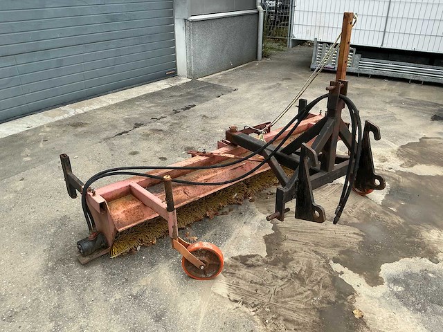 Hydraulische veegborstel - afbeelding 1 van  18