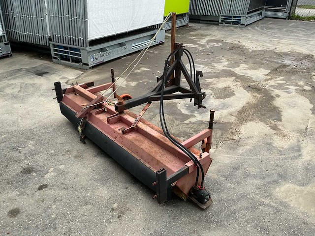 Hydraulische veegborstel - afbeelding 13 van  18
