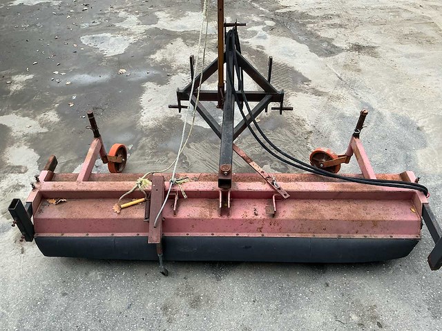 Hydraulische veegborstel - afbeelding 14 van  18