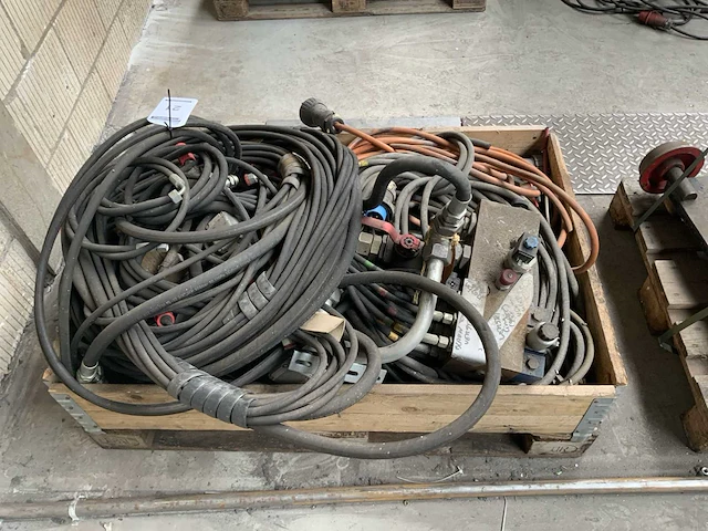 Hydraulische ventielblok en diversen - afbeelding 2 van  3