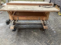 Hydraulische werktafel met interne stekkerdoos - afbeelding 5 van  12