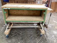 Hydraulische werktafel met interne stekkerdoos - afbeelding 9 van  12