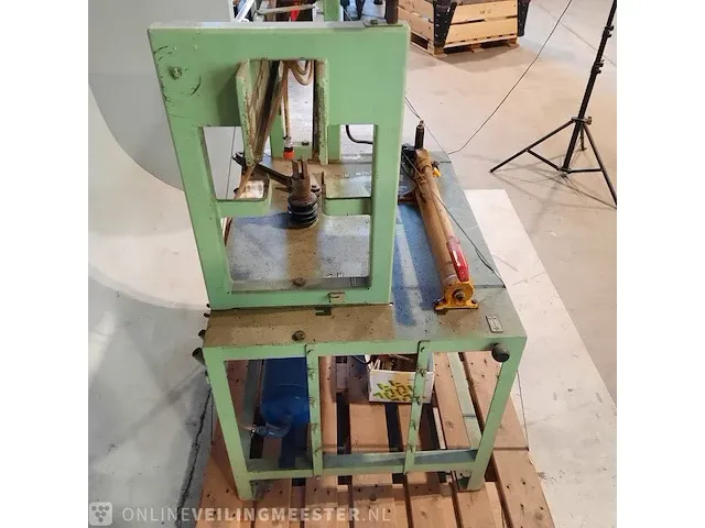Hydraulische werktafel zeevenhoven, brt1 - afbeelding 10 van  14