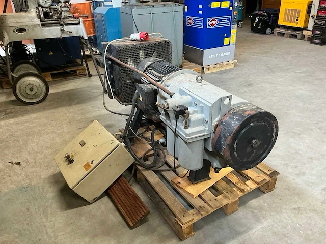 Hydrovane 2000 oil schotten compressor - afbeelding 8 van  14