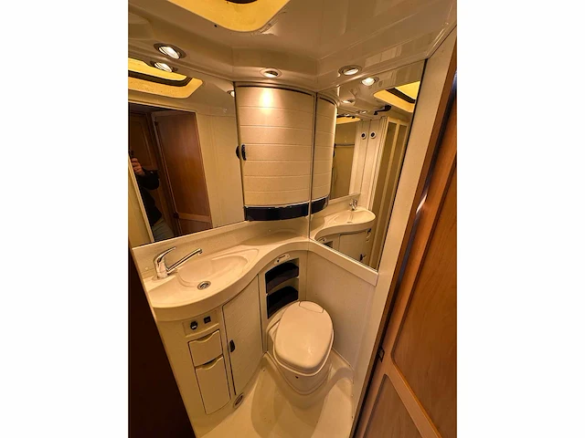 Hymer b 694 fiat ducato camper - afbeelding 24 van  37
