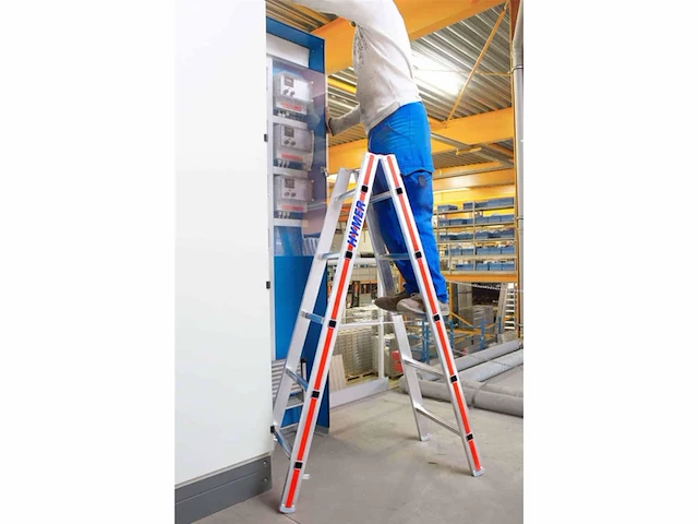 Hymer trapladder dubbelzijdig begaanbaar 2x6 sporten - afbeelding 2 van  4