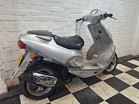 Hyosung sf50 45 km bromscooter 2takt - afbeelding 5 van  7