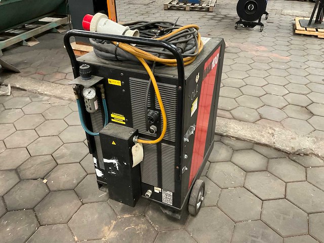Hypertherm max100 plasmasnijmachine - afbeelding 4 van  9