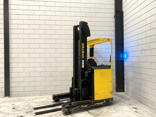 Hyster - 2010 - r1.4 - reach truck - afbeelding 1 van  12