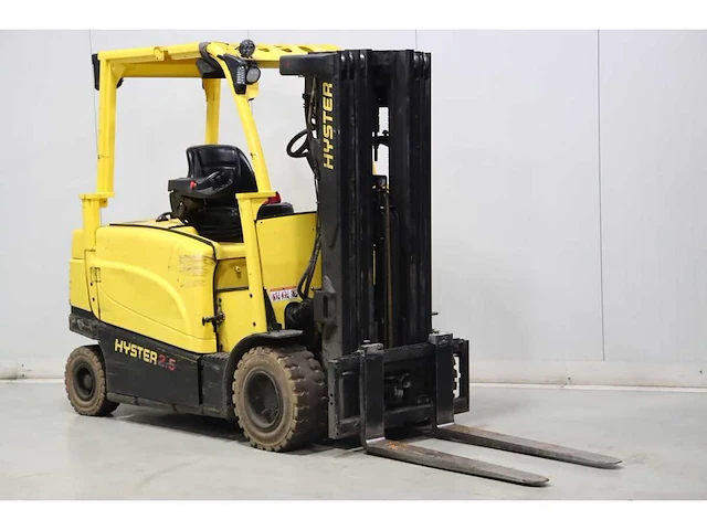 Hyster - 2018 - j2.5xn quad mast - vorkheftruck - afbeelding 1 van  6