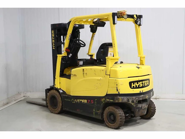 Hyster - 2018 - j2.5xn quad mast - vorkheftruck - afbeelding 2 van  6