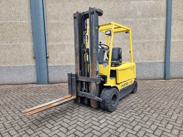 Hyster - j3.00xm - vorkheftruck - afbeelding 1 van  19
