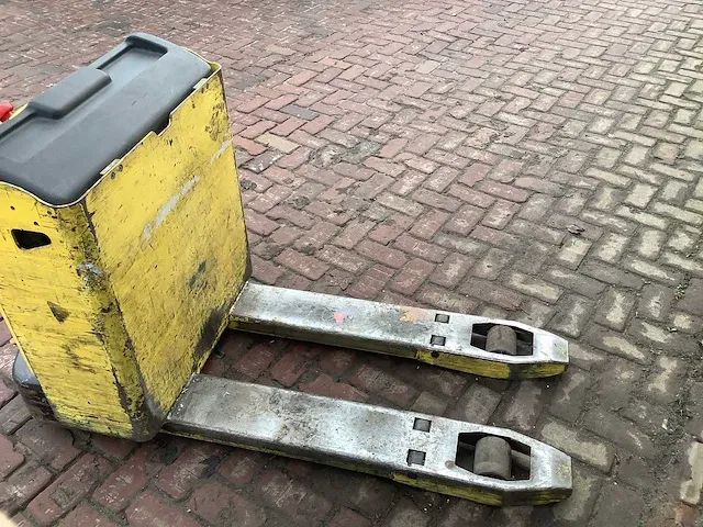 Hyster p1.6 elektrische palletwagen - afbeelding 4 van  5
