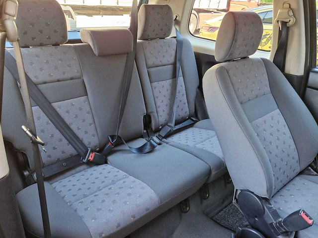 Hyundai - 2004 - getz - 1.3i gls - automaat - 64-pp-ht - afbeelding 11 van  22
