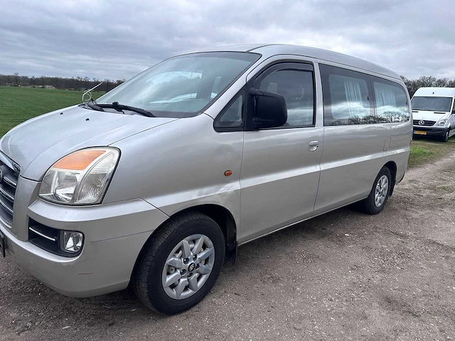 Hyundai - 2007 - h1 2.5 crdi- duitse papieren - afbeelding 1 van  13