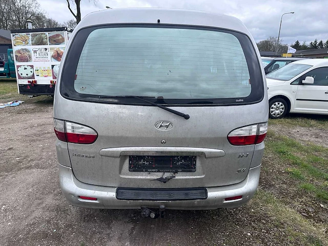 Hyundai - 2007 - h1 2.5 crdi- duitse papieren - afbeelding 8 van  13