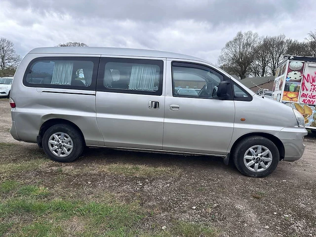 Hyundai - 2007 - h1 2.5 crdi- duitse papieren - afbeelding 10 van  13