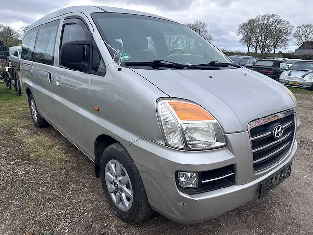 Hyundai - 2007 - h1 2.5 crdi- duitse papieren - afbeelding 11 van  13