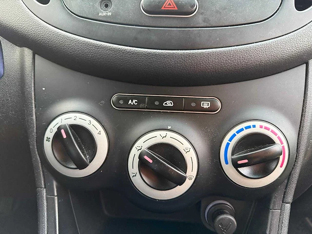 Hyundai - 2010 - i10 - 1.1 dynamic xl - 77-nfb-8 - afbeelding 3 van  11