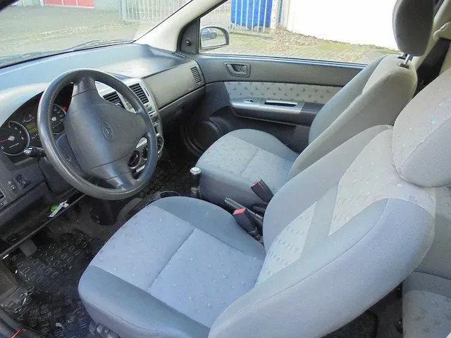 Hyundai - getz - 1.1i young - 11-rg-hn - afbeelding 7 van  10