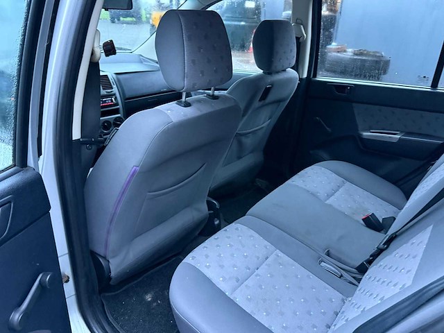 Hyundai - getz - 1.3i active cool - personenauto - afbeelding 28 van  28