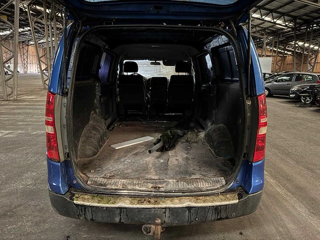 Hyundai - h 300 - 2.5 crdi dynamic dubbel cabine 2-vdh-08 - afbeelding 4 van  13