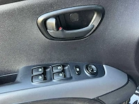 Hyundai - i10 - 1.2 i-motion cool - 37-rff-6 - 2011 - afbeelding 2 van  12