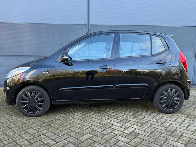 Hyundai - i10 - 1.2 i-motion cool - 37-rff-6 - 2011 - afbeelding 6 van  12