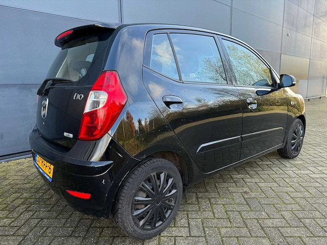 Hyundai - i10 - 1.2 i-motion cool - 37-rff-6 - 2011 - afbeelding 8 van  12