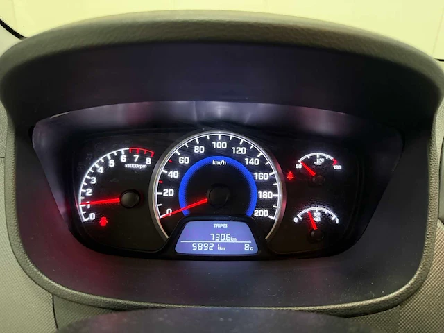 Hyundai - i10 - personenauto - 2018 - afbeelding 6 van  28