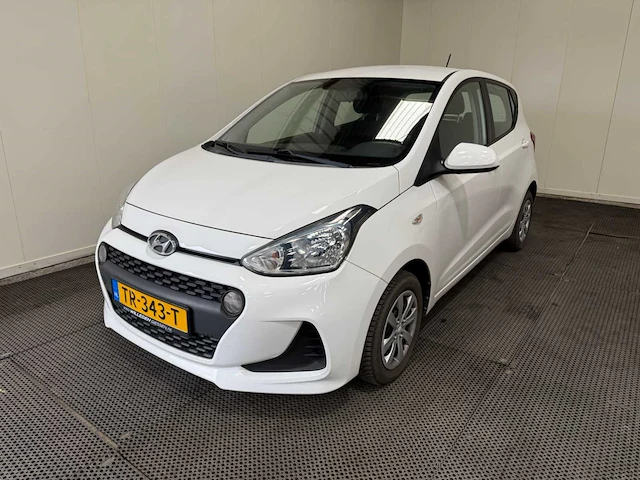 Hyundai - i10 - personenauto - 2018 - afbeelding 12 van  28
