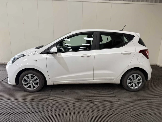 Hyundai - i10 - personenauto - 2018 - afbeelding 22 van  28