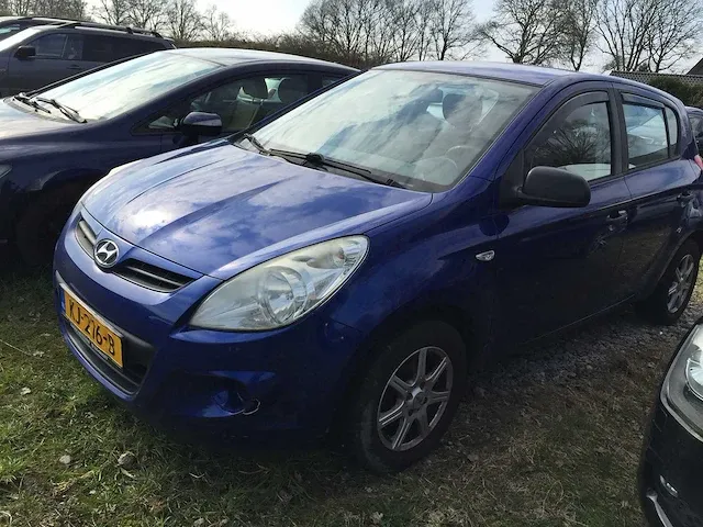 Hyundai - i20 - 1.2i active - kj-216-b - afbeelding 1 van  18