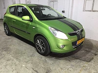 Hyundai - i20 - 1.2i dynamic - 21-jpg-6 - afbeelding 18 van  20