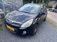 Hyundai - i20 - 1.2i dynamic - 35-jsh-6 - afbeelding 1 van  17