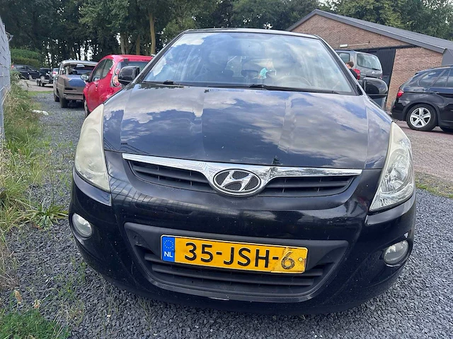Hyundai - i20 - 1.2i dynamic - 35-jsh-6 - afbeelding 14 van  17