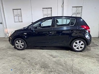 Hyundai - i20 - 1.2i dynamic - 78-xgv-3 - afbeelding 12 van  20
