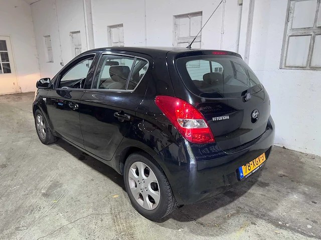 Hyundai - i20 - 1.2i dynamic - 78-xgv-3 - afbeelding 14 van  20