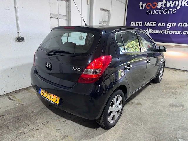 Hyundai - i20 - 1.2i dynamic - 78-xgv-3 - afbeelding 16 van  20