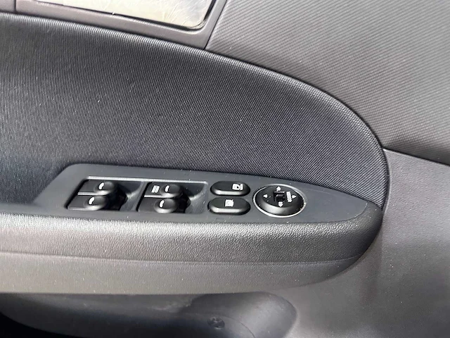 Hyundai - i30 cw - 1.6i dynamic bns - 63-lfd-6 - afbeelding 4 van  22