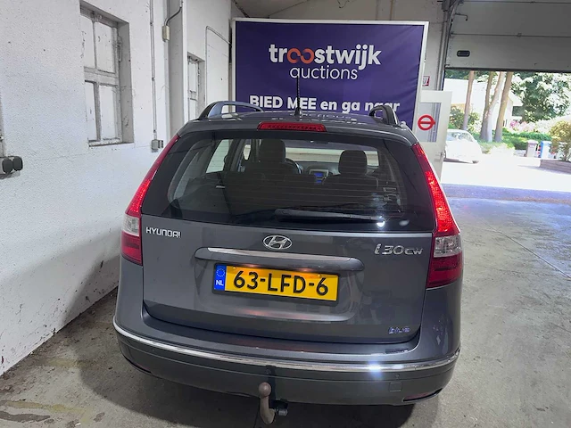 Hyundai - i30 cw - 1.6i dynamic bns - 63-lfd-6 - afbeelding 17 van  22