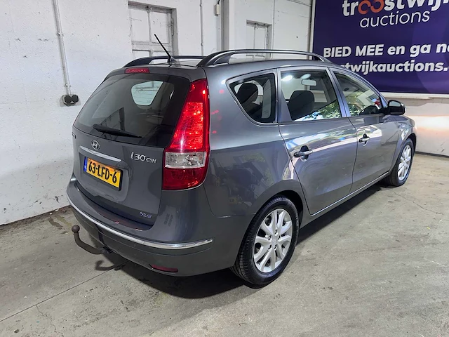 Hyundai - i30 cw - 1.6i dynamic bns - 63-lfd-6 - afbeelding 18 van  22