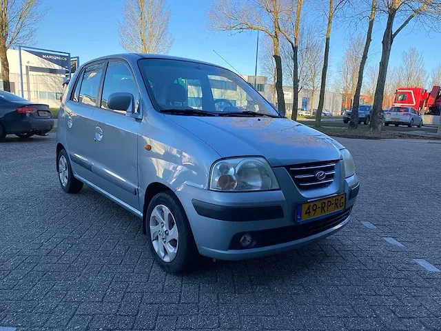 Hyundai atos 1.1i dynamic cool, 49-rp-rg - afbeelding 10 van  16