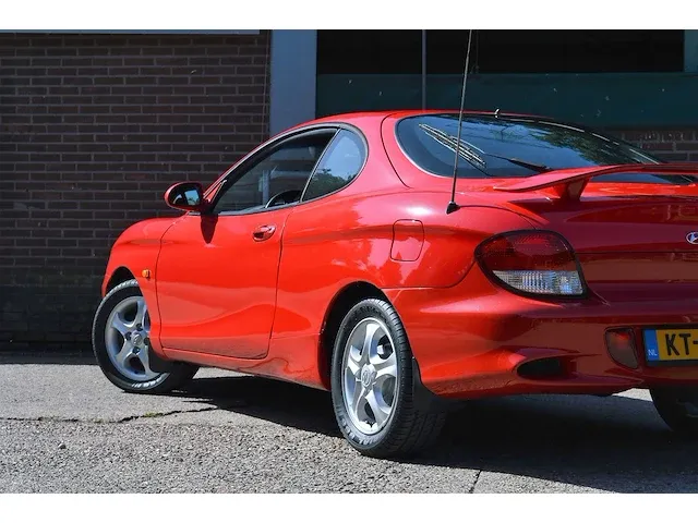 Hyundai coupé 1.6i | 2000 | nl registratie | 15.064km | - afbeelding 2 van  52
